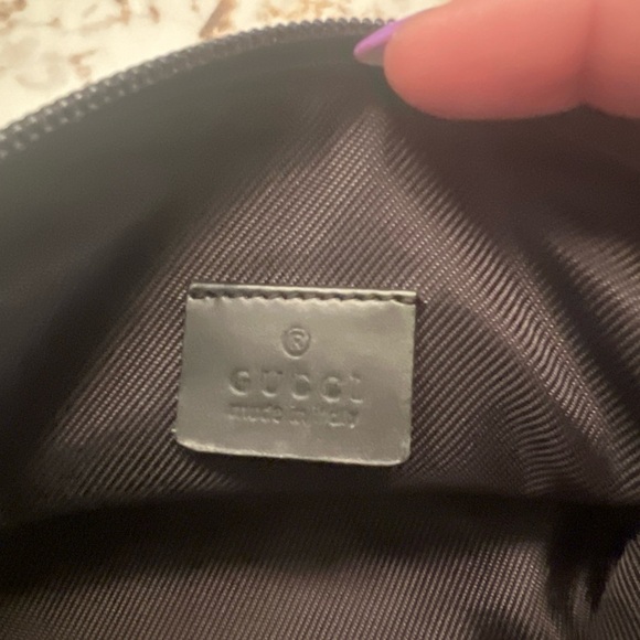 Preloved Authentic Gucci GG Monogram Zip pouch/ toiletry/cosmetic bag- Blue - Picture 9 of 10